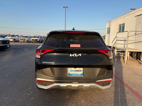 Used 2024 Kia Sportage EX FWD image 5