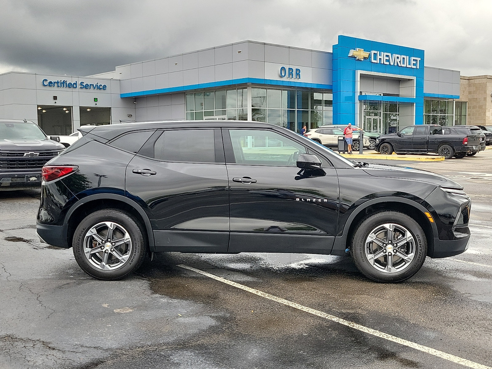 Used 2025 Chevrolet Blazer LT FWD image 6