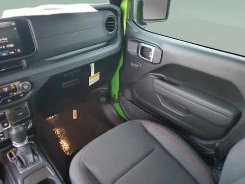 New 2026 Jeep Wrangler Rubicon image 8