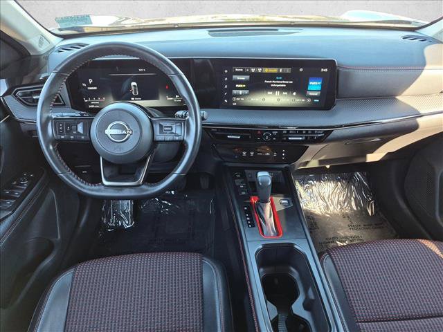 Certified 2025 Nissan Kicks SR FWD image 22
