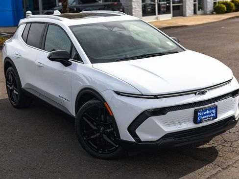 New 2026 Chevrolet Equinox EV LT w/ LPO, Blackout Package image 2