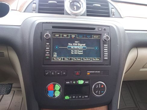 Used 2012 Buick Enclave Leather image 16