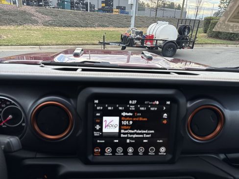 Certified 2022 Jeep Gladiator Mojave w/ LED Lighting Group image 28