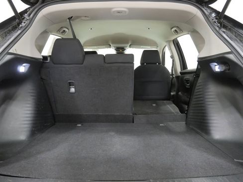 Used 2025 Honda HR-V LX image 25