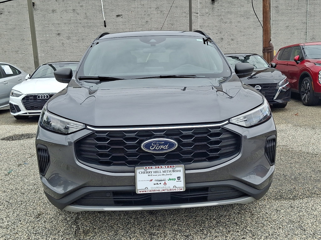 Used 2025 Ford Escape ST-Line FWD image 8