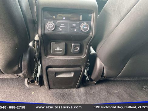 Used 2017 GMC Acadia Denali w/ Technology Package AWD/4WD image 26