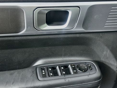 Used 2025 Hyundai Santa Fe SEL FWD image 15