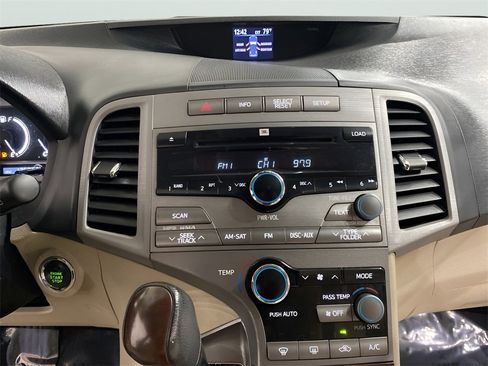 Used 2009 Toyota Venza AWD image 13