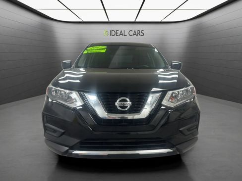 Used 2017 Nissan Rogue S FWD image 2