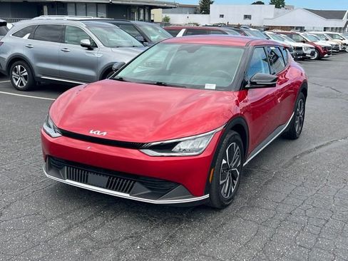 Used 2024 Kia EV6 Light AWD/4WD image 3