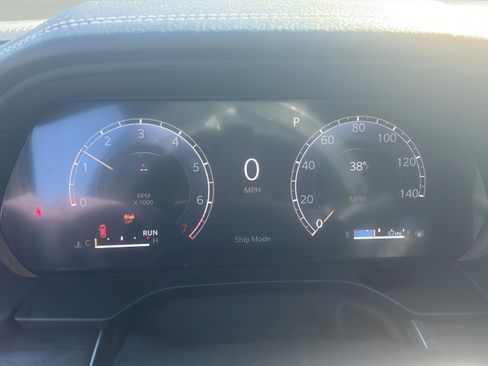 New 2026 Jeep Grand Cherokee Altitude image 10