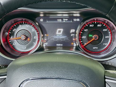 Used 2017 Dodge Charger SXT w/ Premium Group image 13