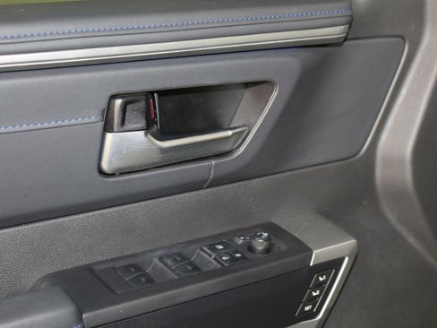 Used 2024 Toyota Sequoia Platinum image 28