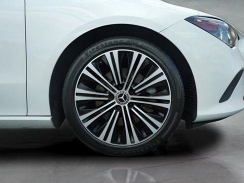 Used 2023 Mercedes-Benz CLA 250 image 10
