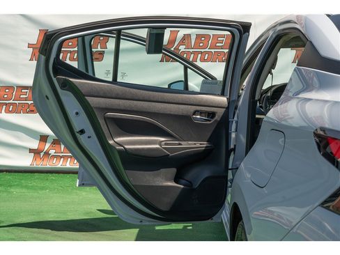 Used 2025 Nissan Versa SV w/ Trunk Package FWD image 33