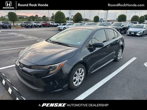 Used 2024 Toyota Corolla LE FWD image 1