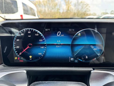 Certified 2022 Mercedes-Benz GLB 250 GLB 250 w/ Premium Package image 9