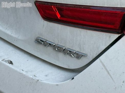 Used 2022 Honda Accord Sport image 11