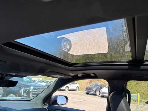 New 2026 GMC Acadia Denali Ultimate image 7