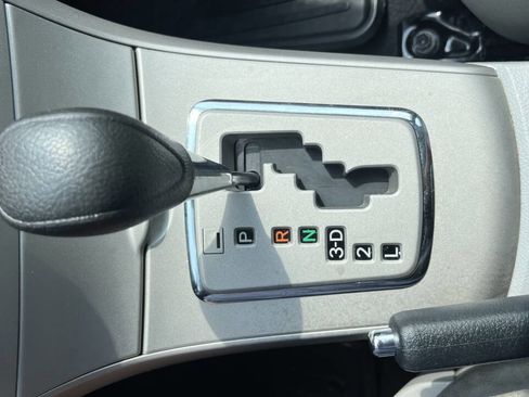 Used 2013 Toyota Corolla LE Special Edition image 23