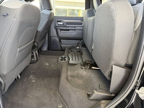 Used 2024 RAM 2500 Big Horn w/ Safety Group image 17