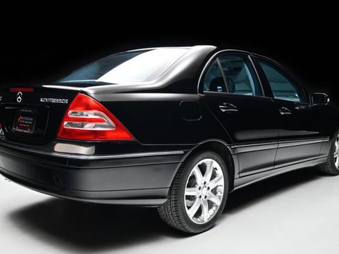 Used 2003 Mercedes-Benz C 230 Sedan image 22