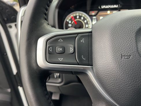 Used 2024 RAM 2500 Big Horn w/ Safety Group image 17