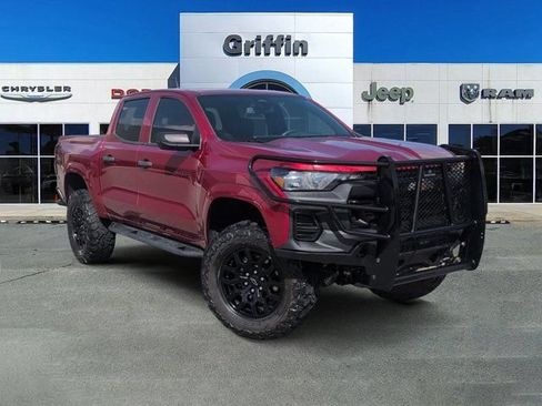Used 2025 Chevrolet Colorado W/T w/ WT Custom Package AWD/4WD image 1