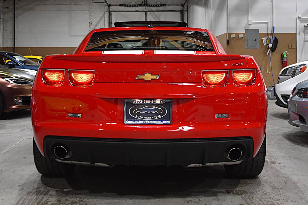 Used 2010 Chevrolet Camaro SS w/ RS Package RWD image 8