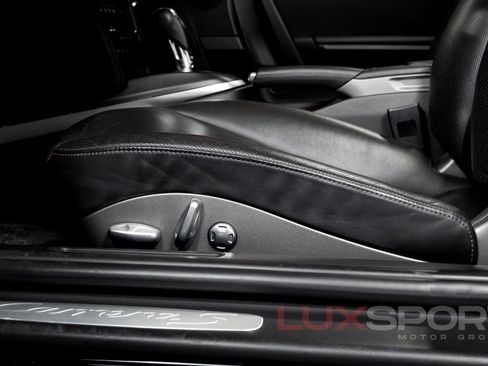 Used 2011 Porsche 911 Carrera S image 25