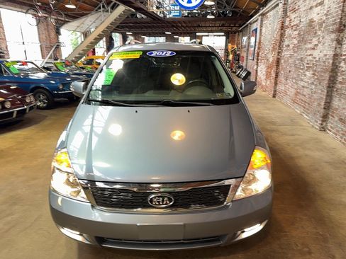 Used 2012 Kia Sedona EX FWD image 8