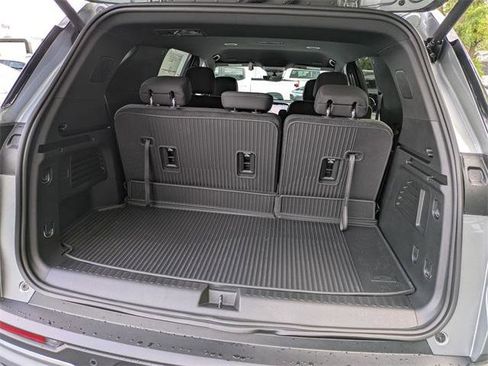 New 2026 Chevrolet Traverse LT w/ Driver Confidence Package image 25