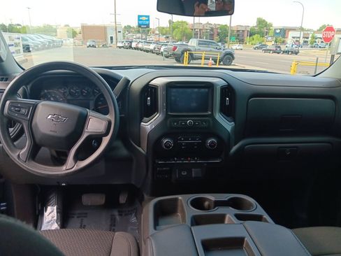 Used 2020 Chevrolet Silverado 1500 Custom Trail Boss w/ Custom Convenience Package AWD/4WD image 12