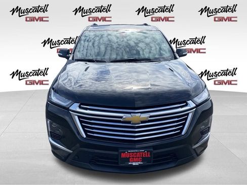 Used 2023 Chevrolet Traverse Premier AWD/4WD image 2