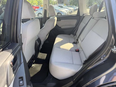 Used 2016 Subaru Forester 2.5i Premium w/ All-Weather Package AWD/4WD image 10