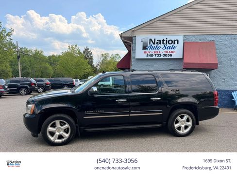 Used 2008 Chevrolet Suburban LTZ w/ LTZ Preferred Equipment Group AWD/4WD image 3