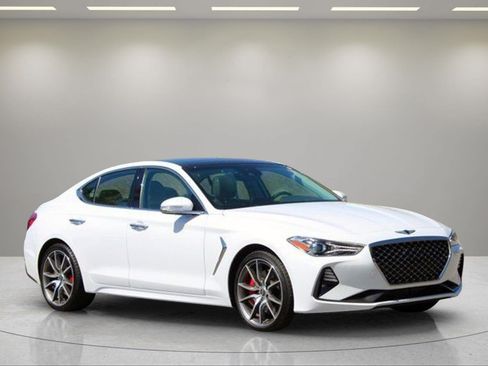 Used 2019 Genesis G70 3.3T Advanced w/ Elite Package RWD image 6