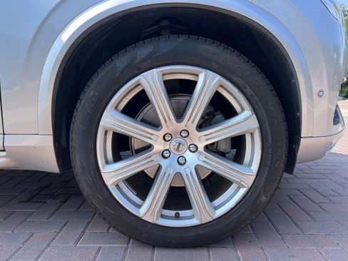 Used 2018 Volvo XC90 T6 Inscription w/ Convenience Package AWD/4WD image 13