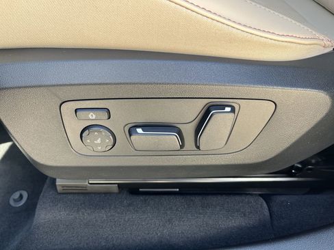 Used 2026 BMW X3 xDrive30 w/ Premium Package image 15