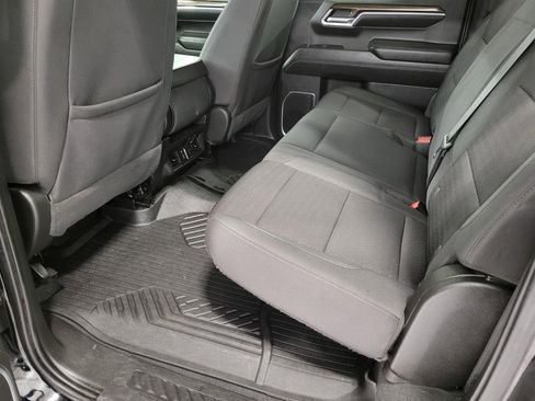 Used 2022 Chevrolet Silverado 1500 LT AWD/4WD image 22
