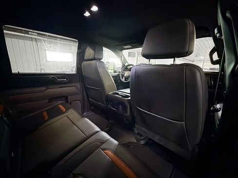 Used 2025 GMC Sierra 2500 AT4 w/ AT4 Premium Plus Package image 11