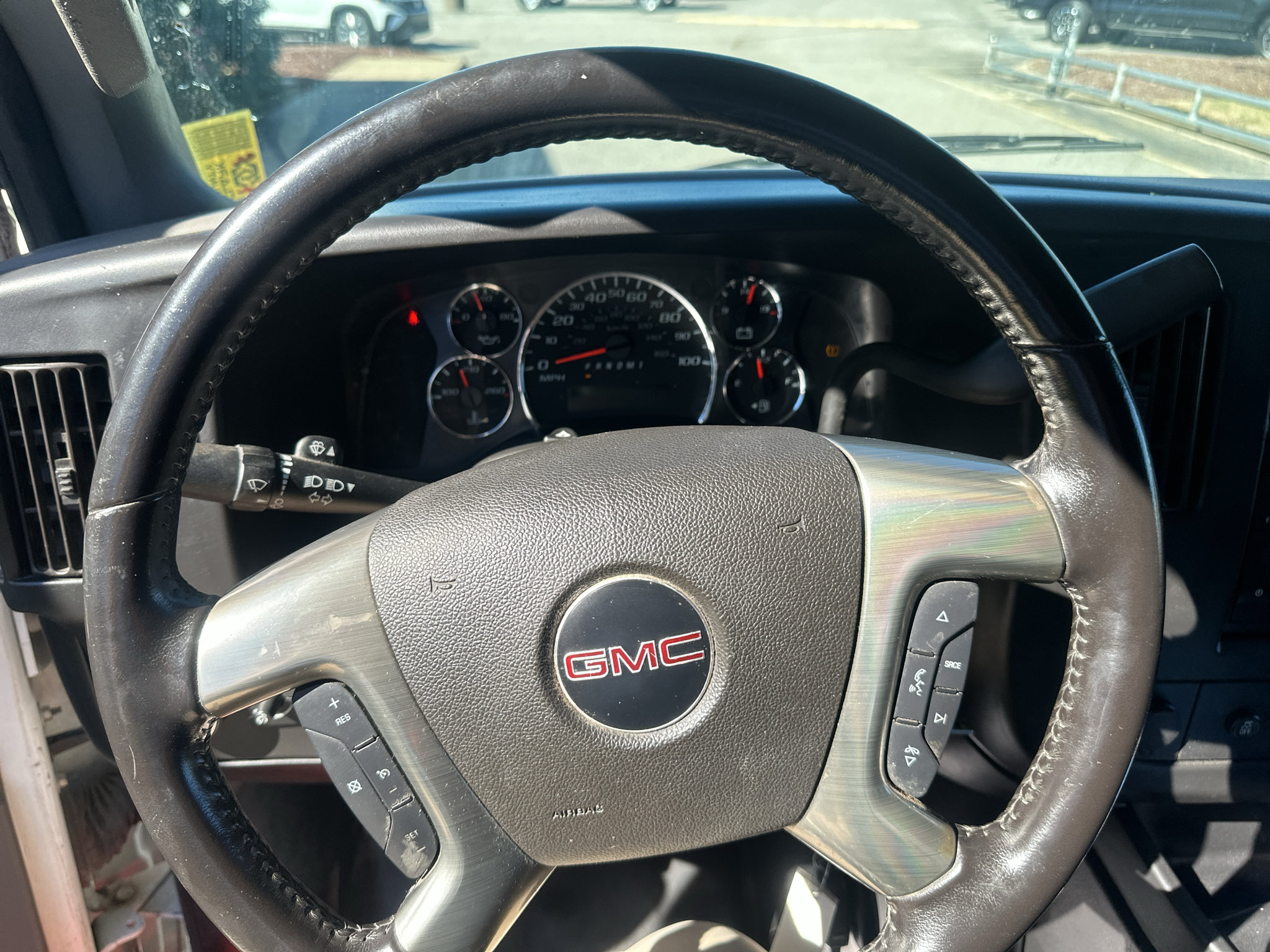 Used 2019 GMC Savana 3500 LS RWD image 8