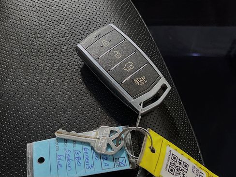 Used 2020 Genesis G80 3.3T Sport image 36