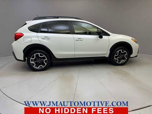 Used 2016 Subaru Crosstrek 2.0i image 6