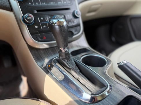Used 2014 Chevrolet Malibu LT FWD image 26