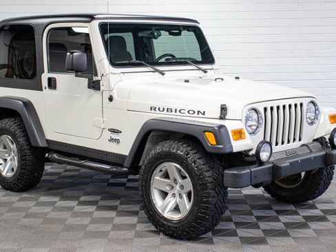 Used 2004 Jeep Wrangler Rubicon w/ Dual Top Group AWD/4WD image 1
