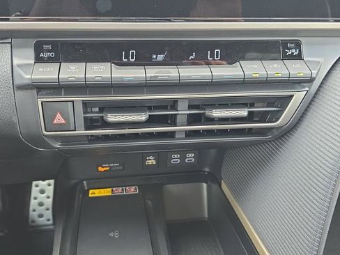 New 2026 Toyota Camry SE image 23