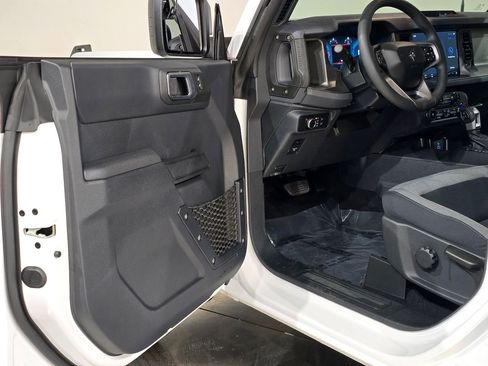 New 2025 Ford Bronco 4-Door image 13