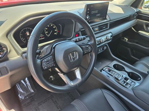 Certified 2024 Honda Pilot Touring image 12