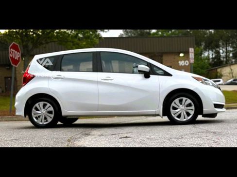 Used 2018 Nissan Versa Note SV image 12